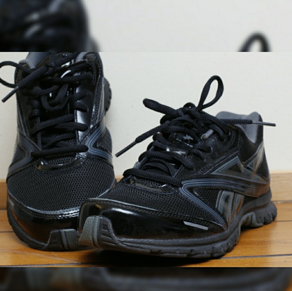Reebok Ultimatic 6.5 Womans Running Shoes